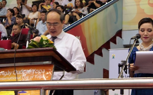 International Yoga Day marked in Vietnam - ảnh 1